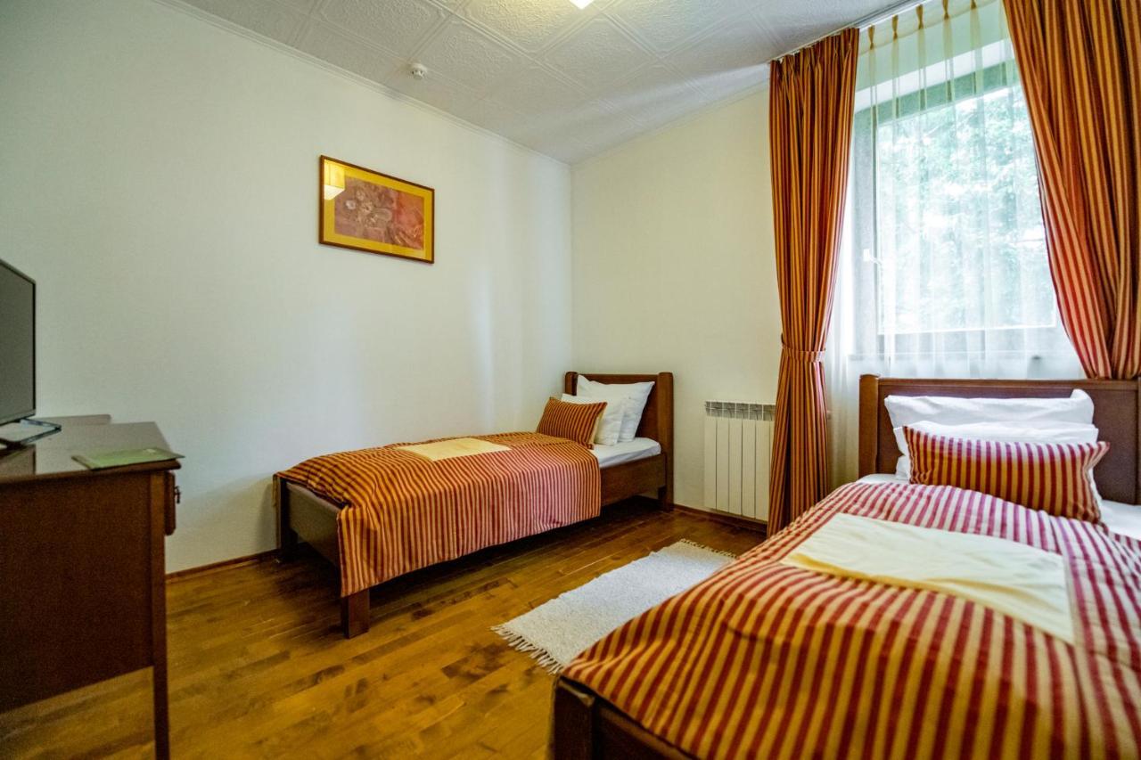 Hotel Sunce Vlasic Exteriör bild
